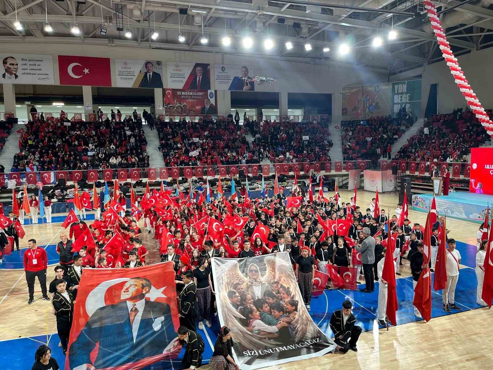 Çorum’da 23 Nisan coşkusu 4 corumda 23 nisan coskusu 0 bGJKXkbA