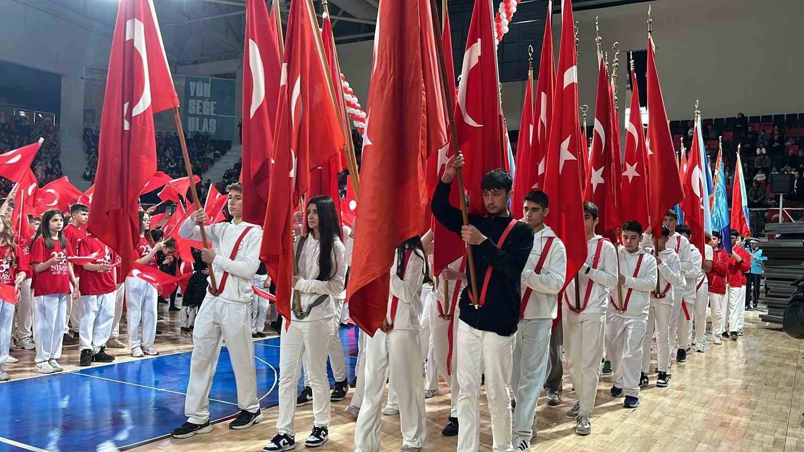 Çorum’da 23 Nisan coşkusu 7 corumda 23 nisan coskusu 3 gJshqlI6