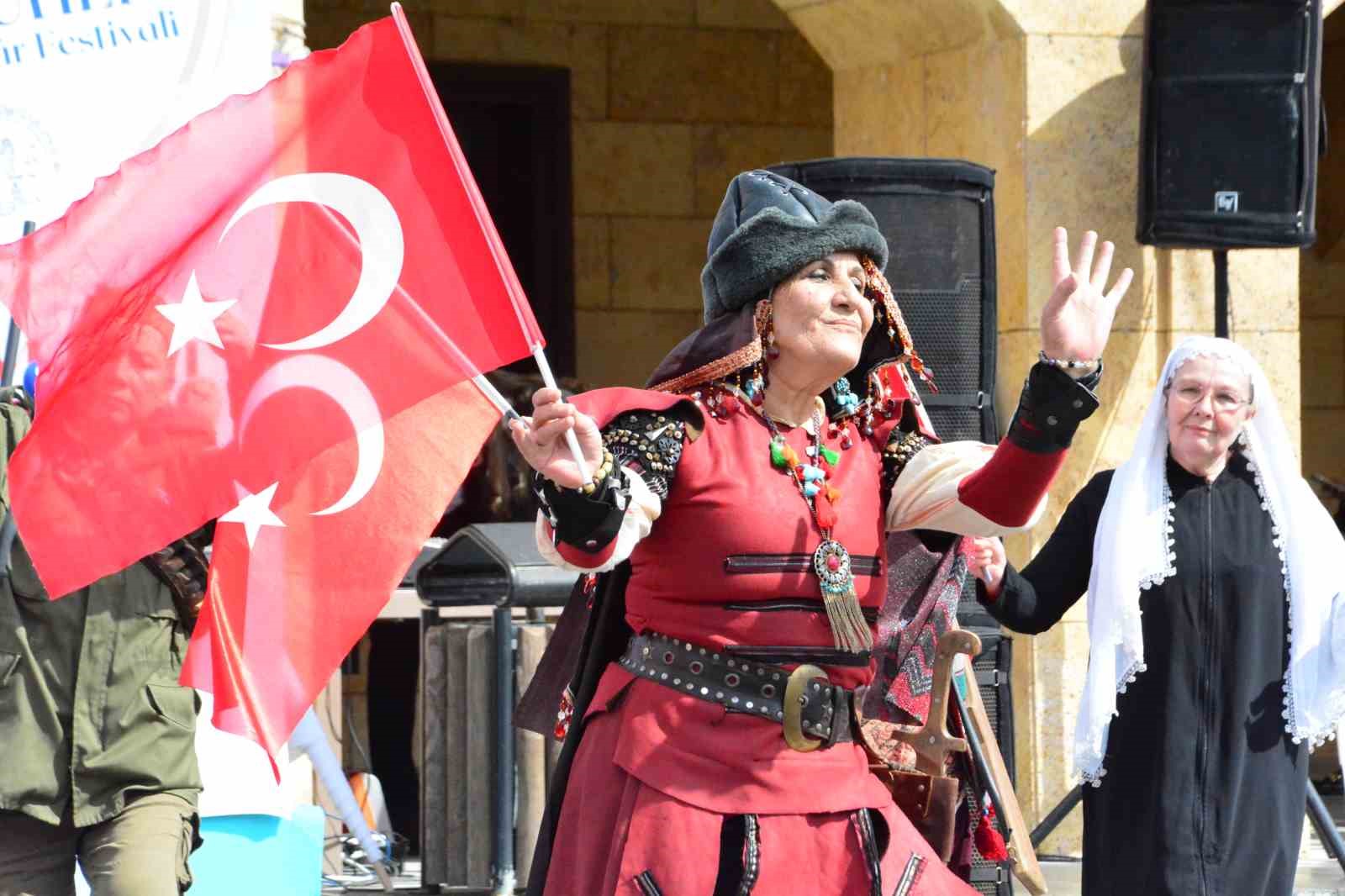 Çorum’da 3. Puduhepa Kadın Kültür Festivali başladı 11 corumda 3 puduhepa kadin kultur festivali basladi 7 v2R6lJRk