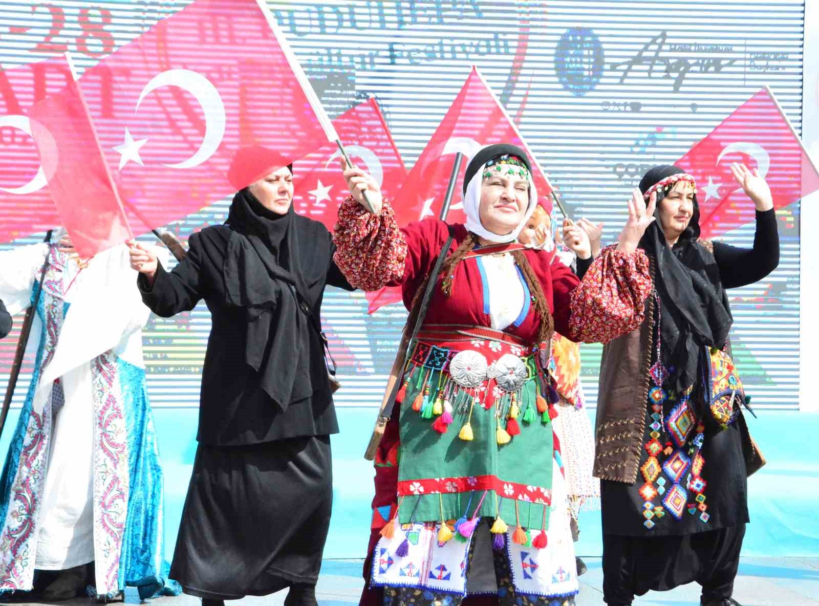 Çorum’da 3. Puduhepa Kadın Kültür Festivali başladı 12 corumda 3 puduhepa kadin kultur festivali basladi 8 ut1JREFw
