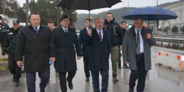 corumda-bayram-oncesinde-trafik-denetimleri-arttirildi-vali-calgan-ve-baskan-asgindan-suruculere-uyari-UGQWRVag.jpg