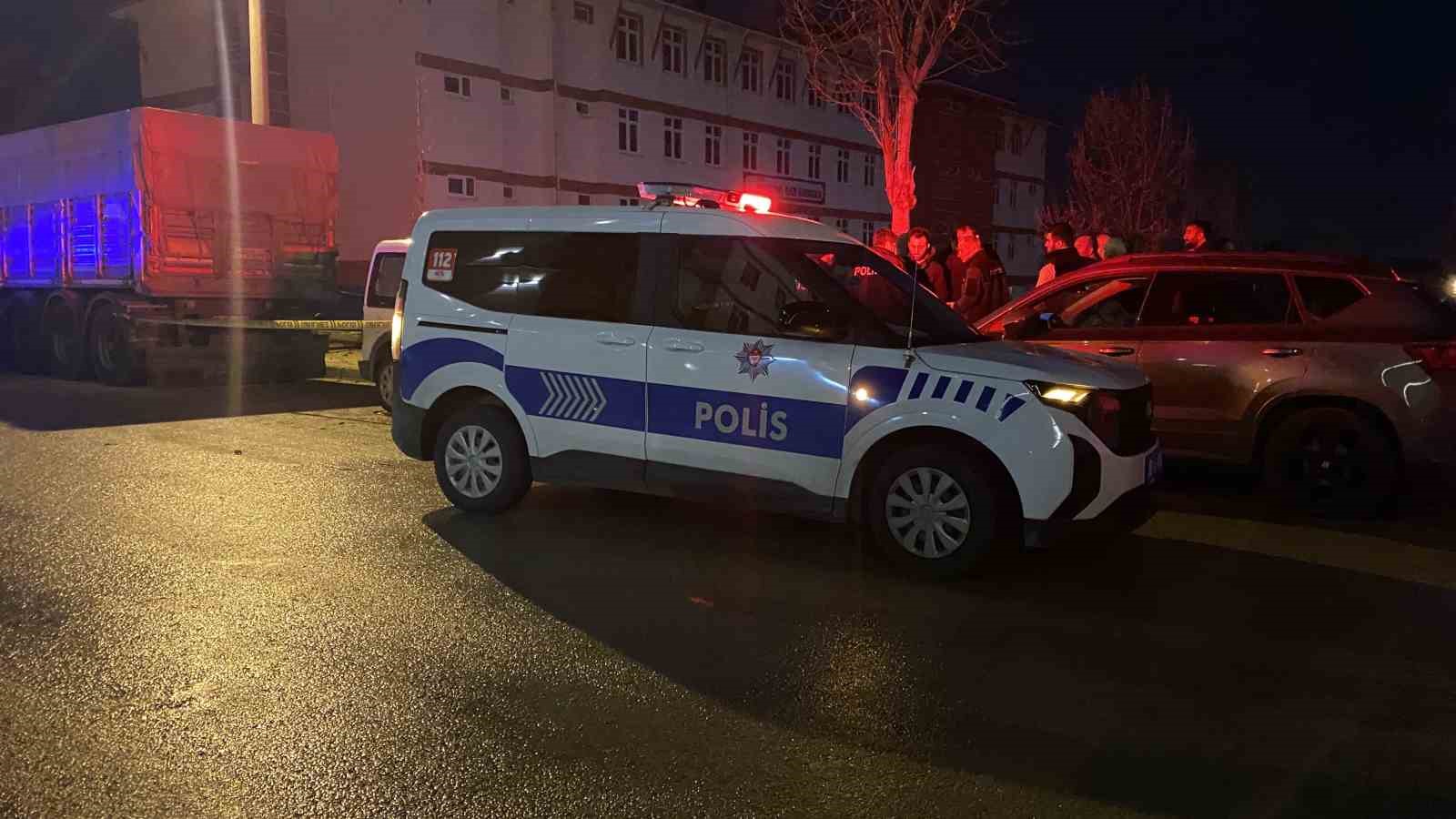 corumda bicakli kavga 1 yarali 2