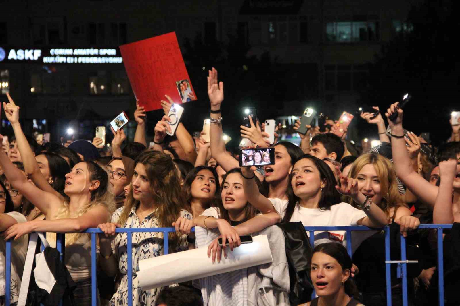 Çorum’da Buray rüzgarı esti 8 corumda buray ruzgari esti 4 aaHmIBMO
