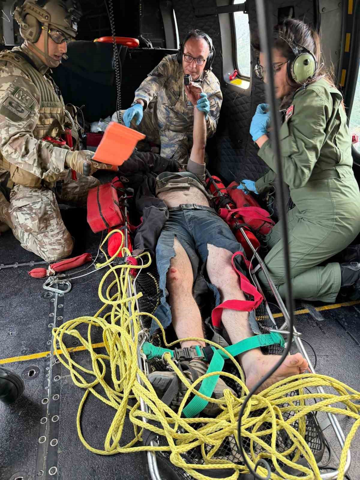 corumda dag yuruyusu sirasinda kaybolan sahis helikopterle kurtarildi 0 TgQbRrsT