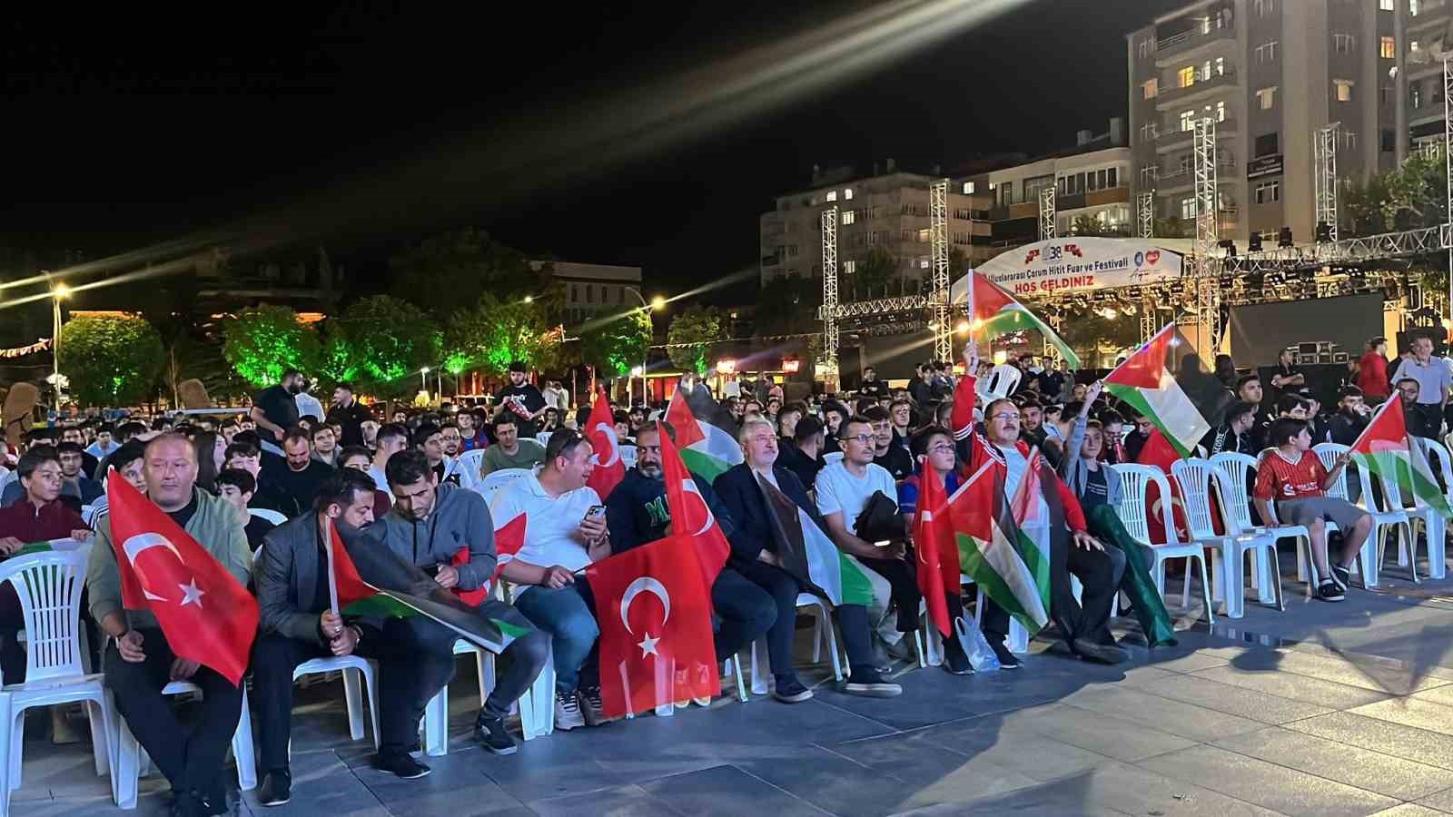 Çorum’da Dünya Kupası finali heyecanı 4 corumda dunya kupasi finali heyecani 0 jGVkGaGf