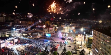 corumda-festival-coskusu-havai-fisek-gosterisiyle-zirveye-cikti-Cs4fgsBJ.jpg