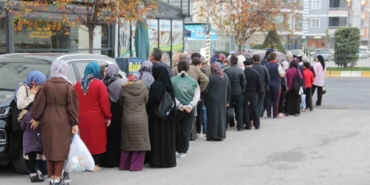 corumda-hamsinin-kilosu-40-liraya-dustu-metrelerce-uzunlukta-kuyruk-olustu-ugv5rc6Y.jpg
