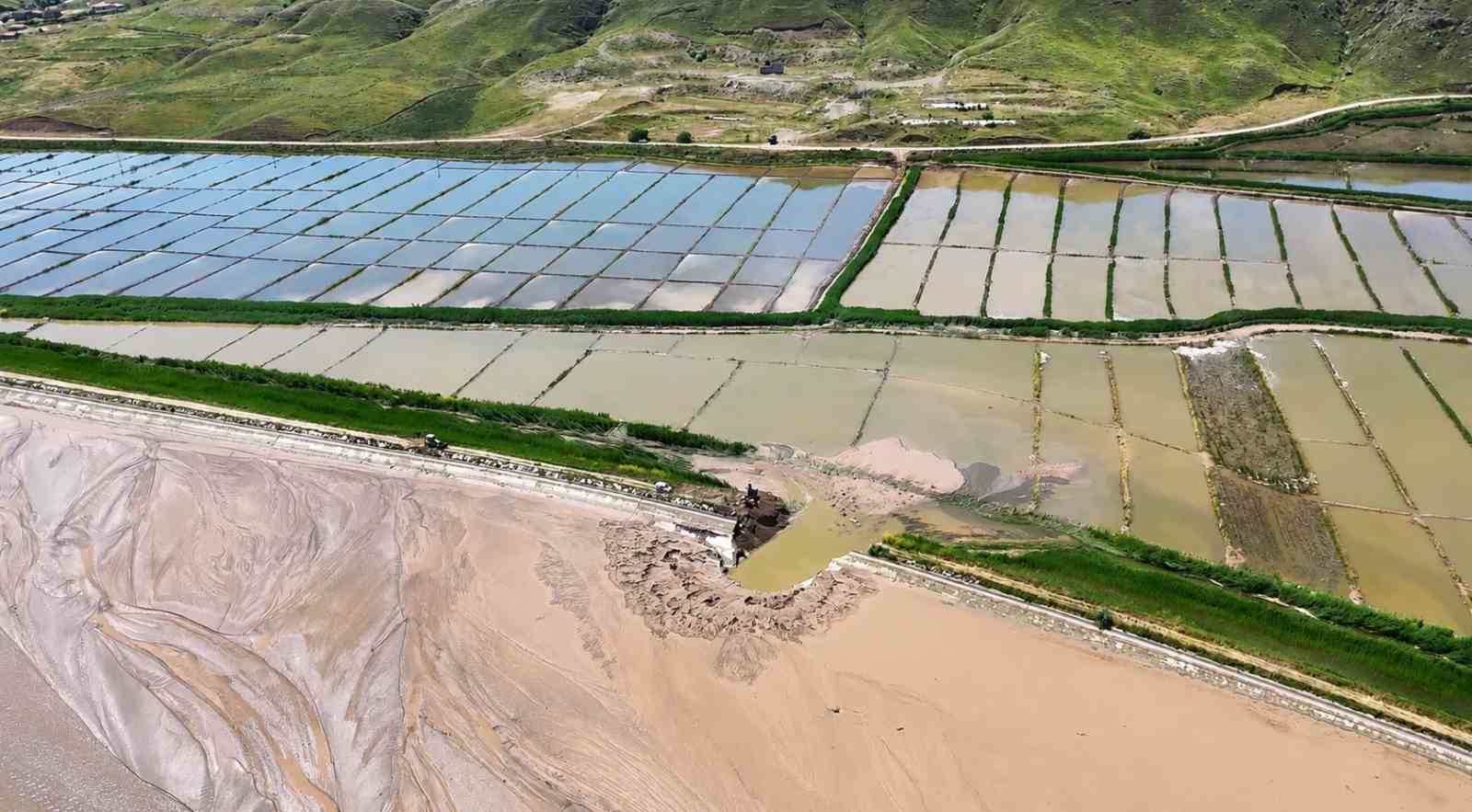 corumda hes bendi patladi celtik tarlalari su altinda kaldi 0 GtZECtsq