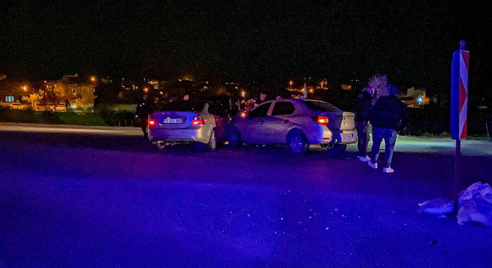 corumda iki otomobil carpisti 6 yarali 0 gYf3Hkh6