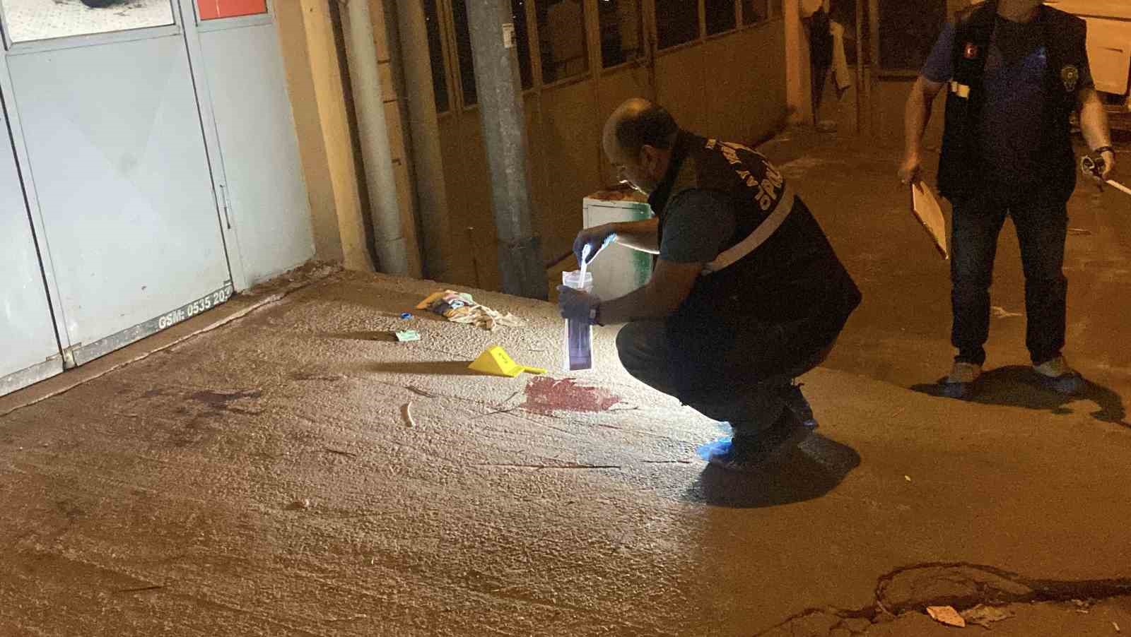 corumda is yerinde bicakli kavga 2 yarali 1 QfiYgvbK