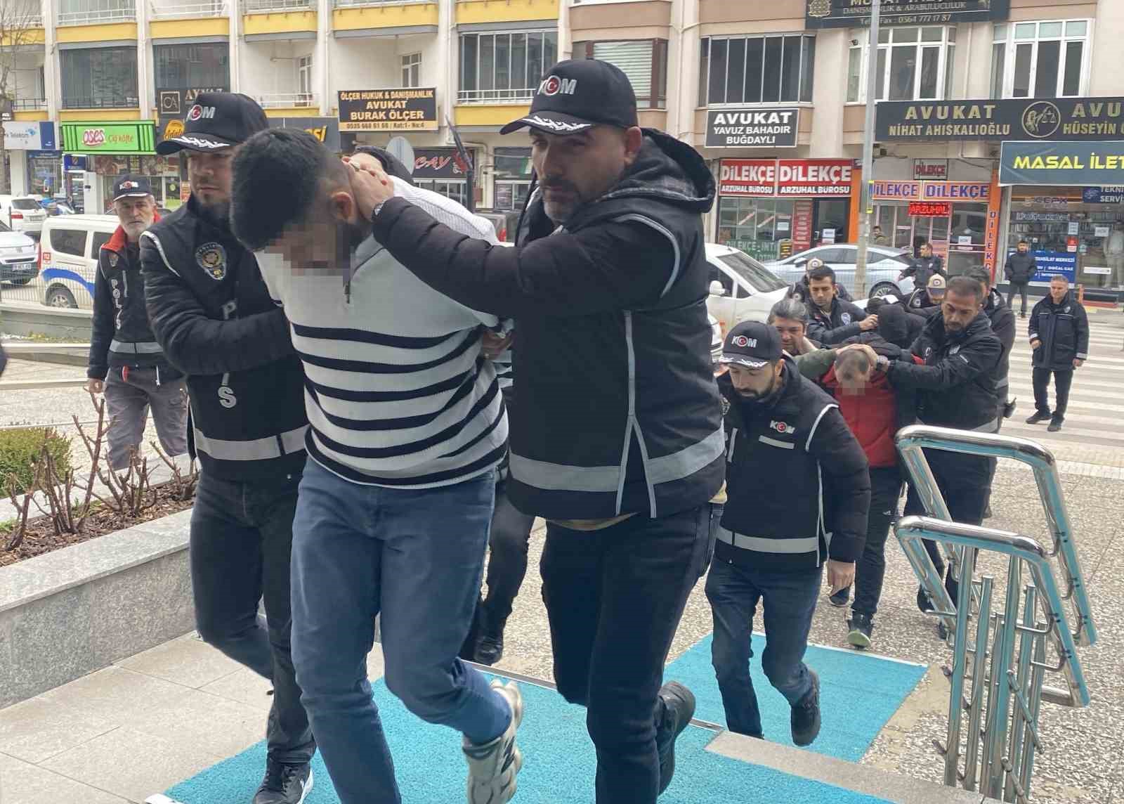 corumda is yerlerine silahli saldiri duzenleyen 8 kisi gozaltina alindi 2 pLOFMkXP