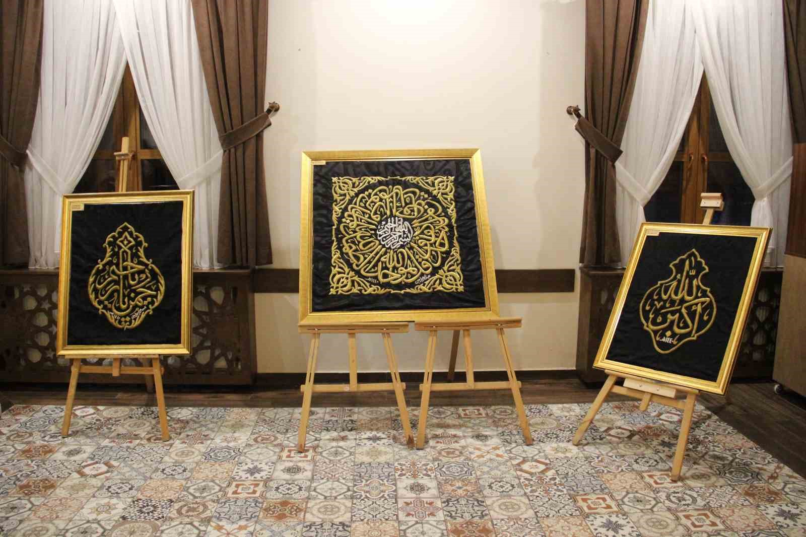 corumda kadir gecesinde kutsal emanetlere yogun ilgi 13 N9r6FgR2