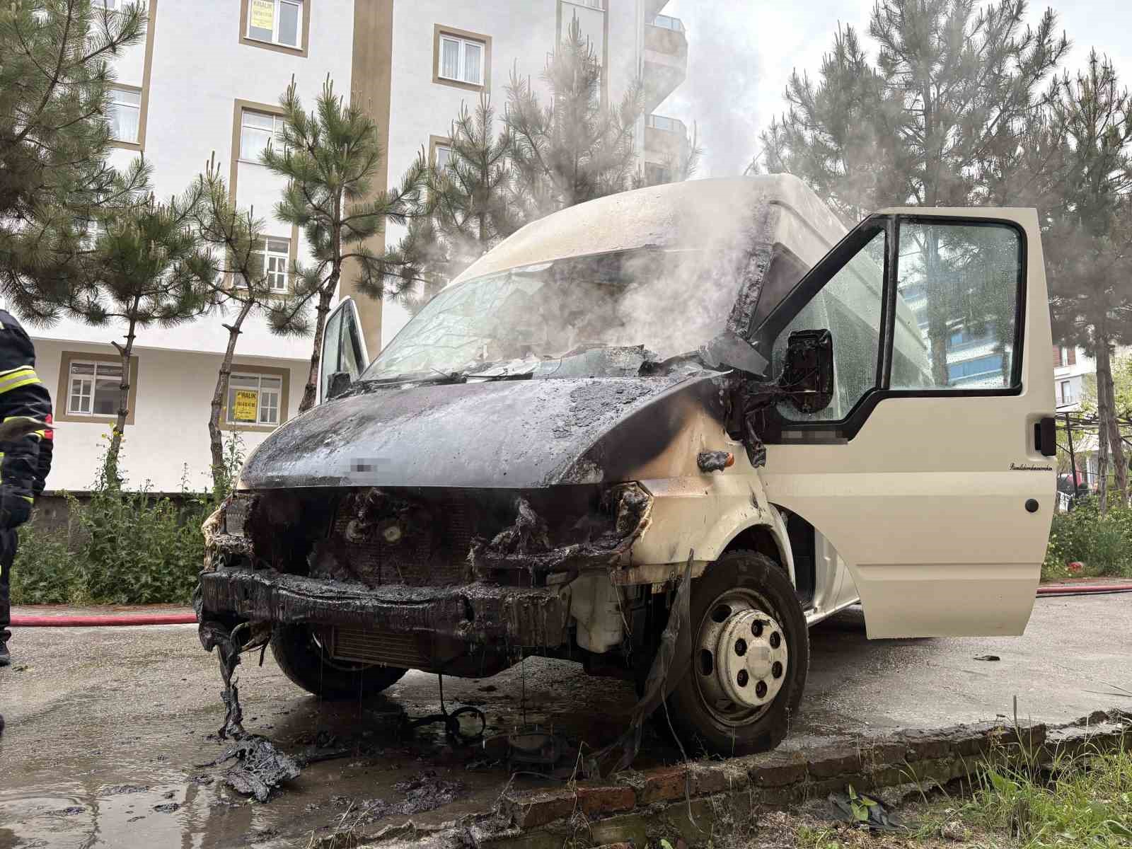 corumda kamelyada cikan yangin araclara sicradi 1 stHmJu7N