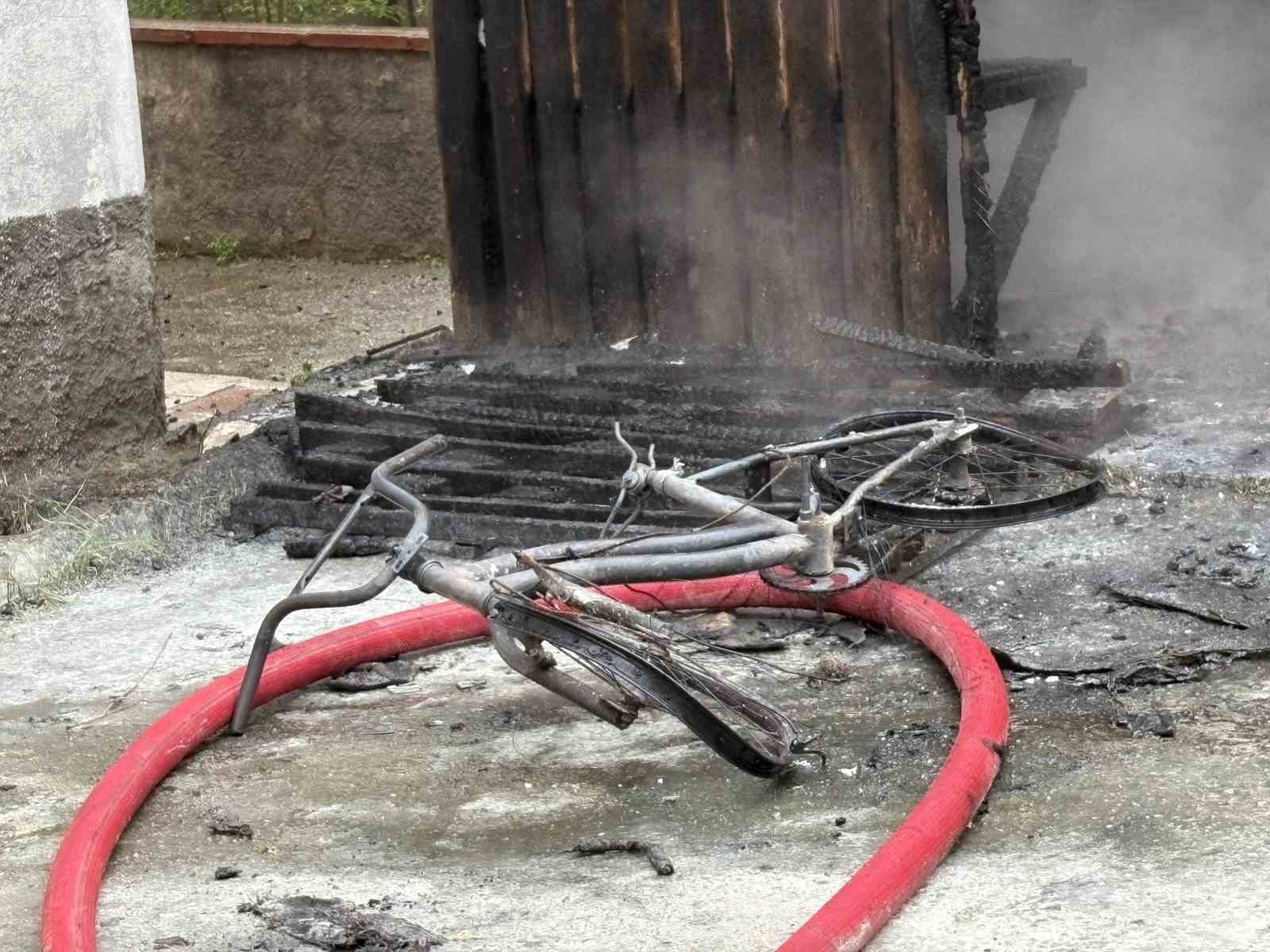 corumda kamelyada cikan yangin araclara sicradi 7 lMDBiktu