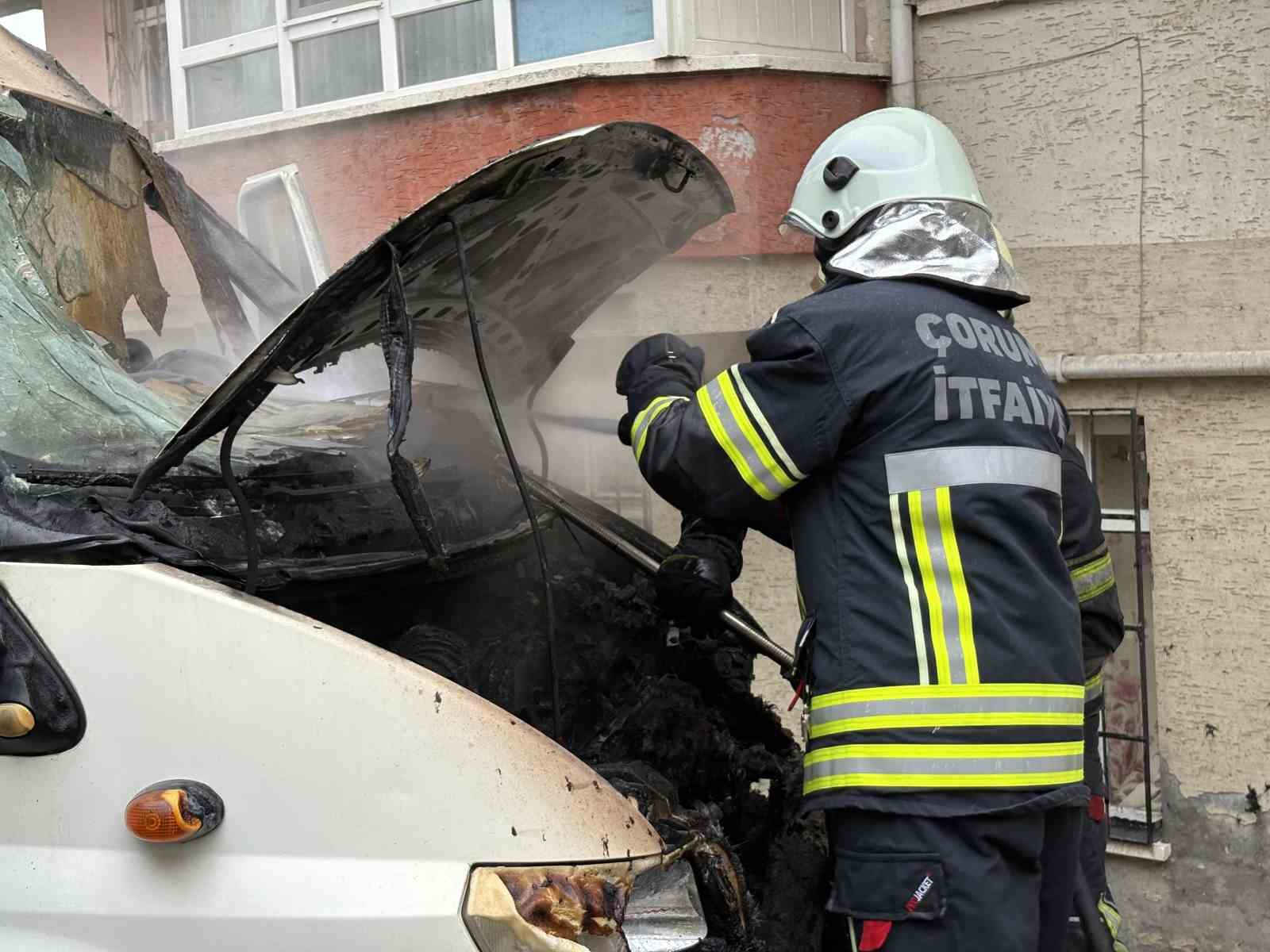 corumda kamelyada cikan yangin araclara sicradi 8 beEgLu9l