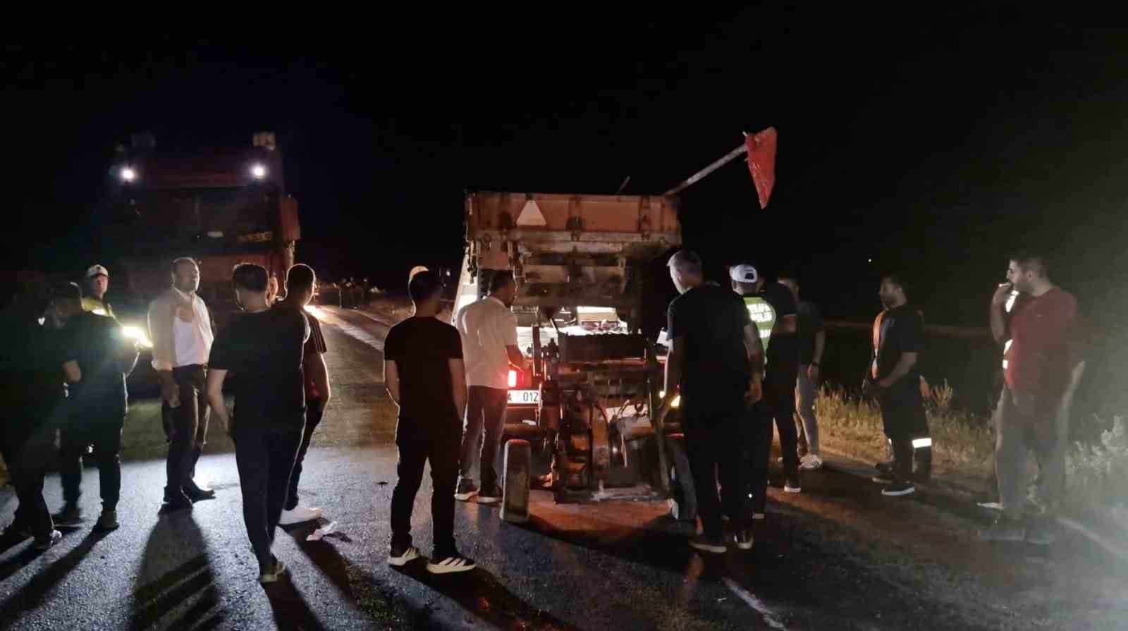 Çorum’da kamyon ile traktör çarpıştı: 1 ölü, 2 yaralı 8 corumda kamyon ile traktor carpisti 1 olu 2 yarali 4