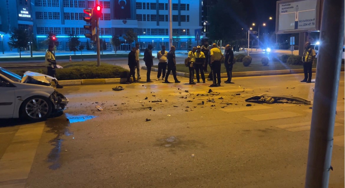 corumda kazaya karisan surucu aracini birakip kacti 1 TulO6Pjk