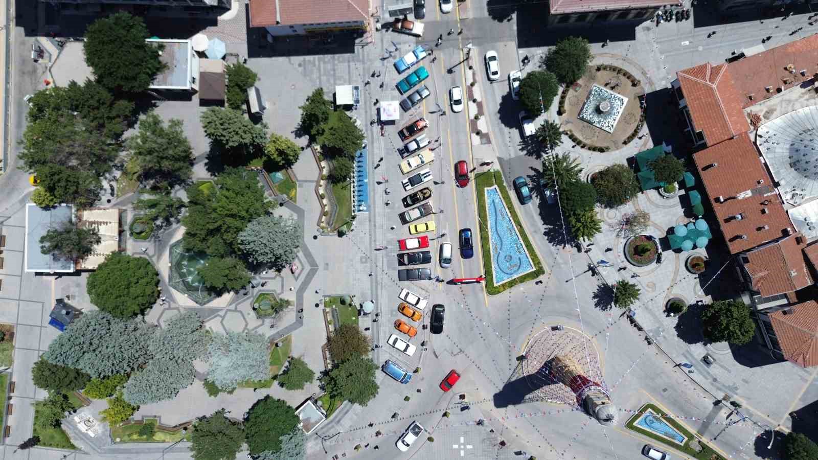 corumda klasik otomobil ruzgari vatandaslar buyuk ilgi gosterdi 0 VtLAK9rg