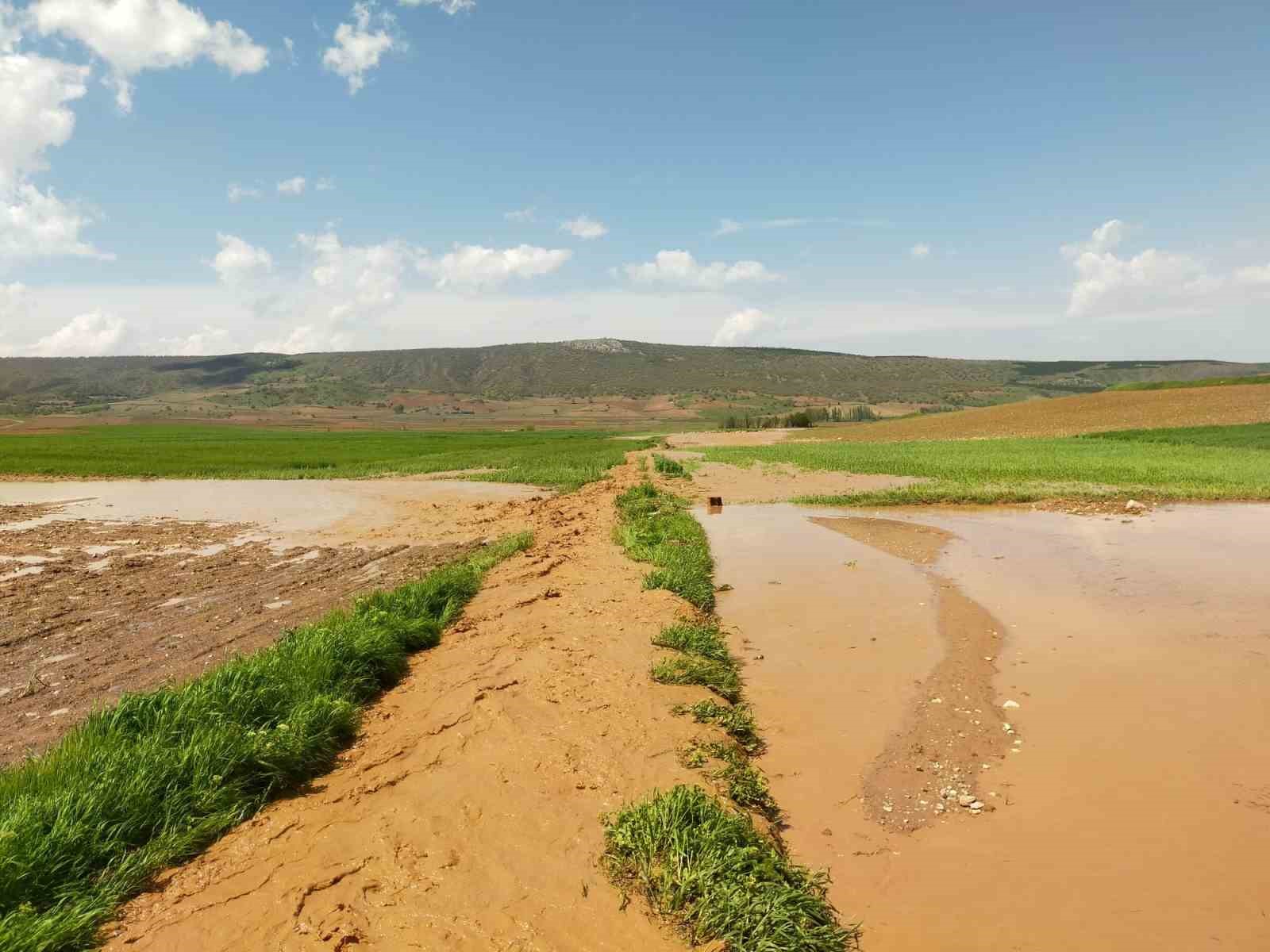 corumda kuvvetli saganak su baskinlarina sebep oldu 4 586FOFcq