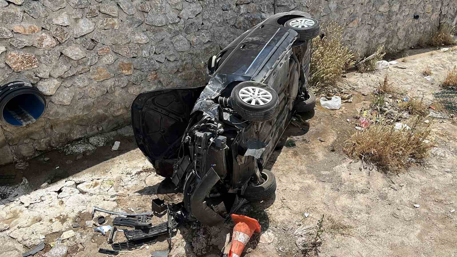 Çorum’da otomobil dereye uçtu: 2 yaralı 6 corumda otomobil dereye uctu 2 yarali 2 CwelvPRY