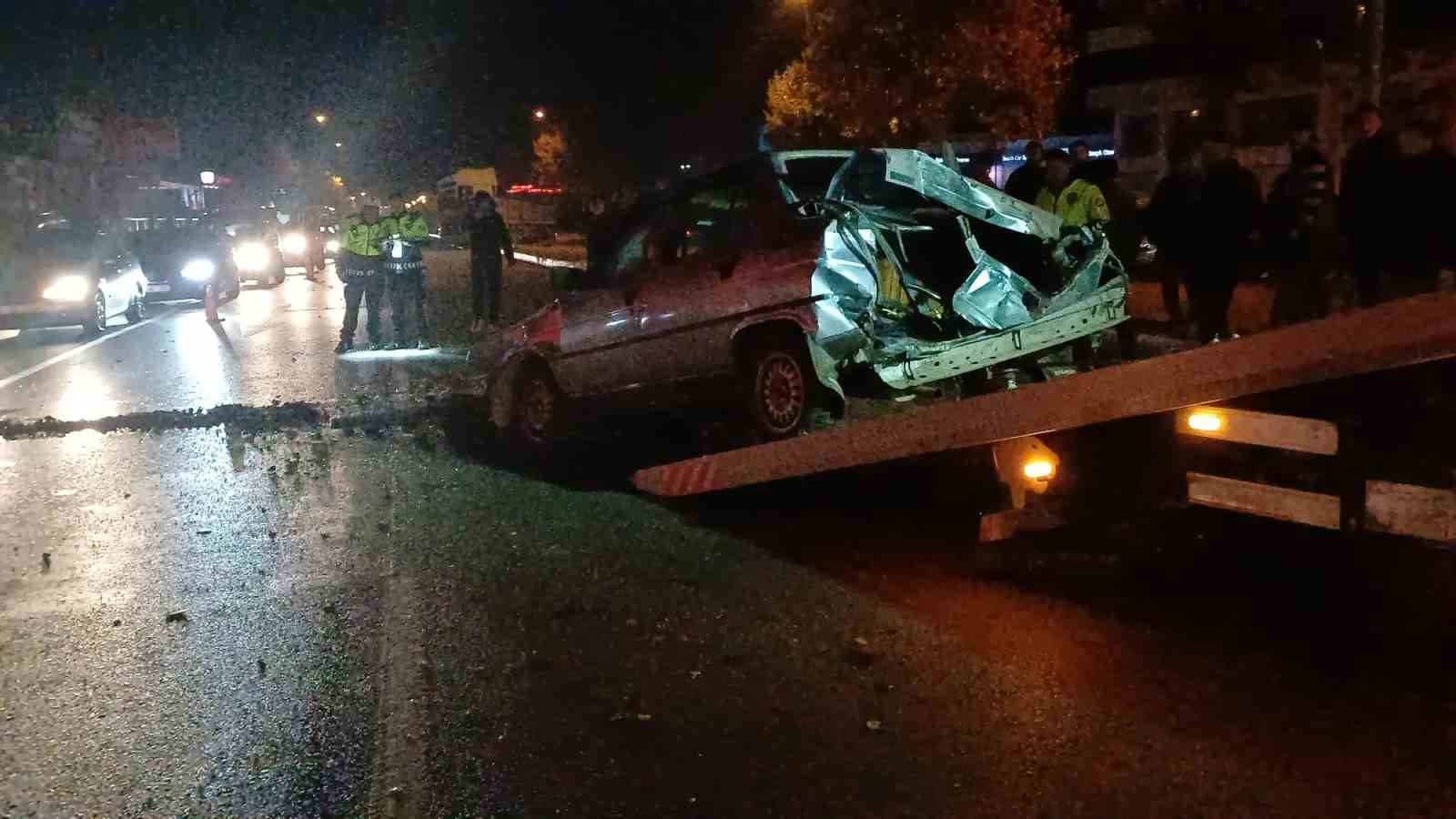 corumda otomobil ile tir carpisti 1 yarali 1 SIlpiPS4