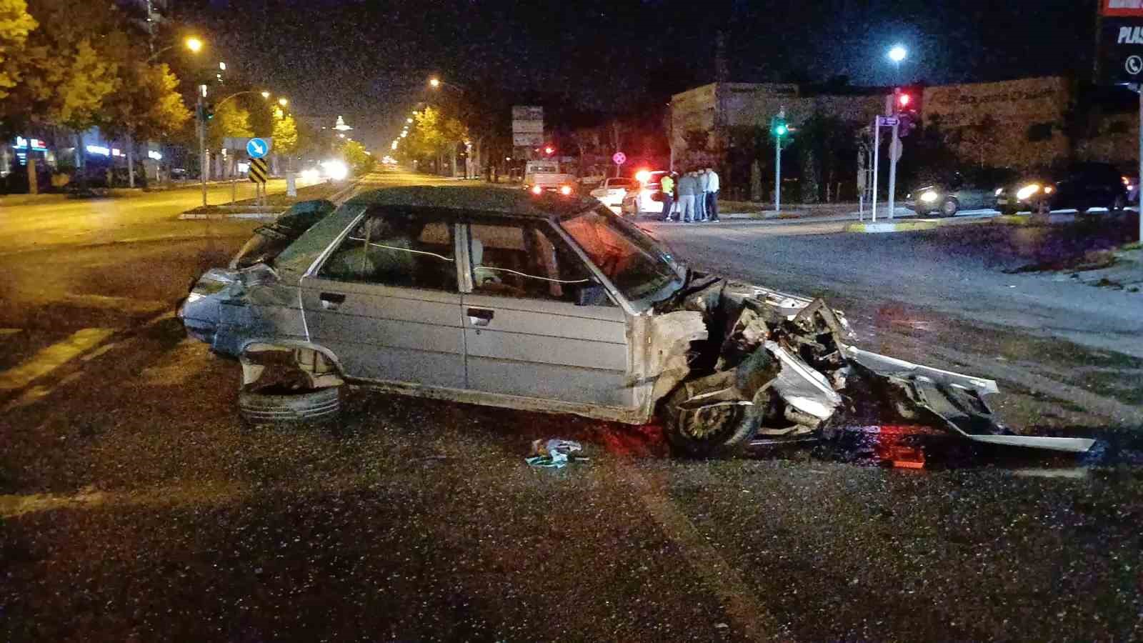 corumda otomobil ile tir carpisti 1 yarali 4 4bSbN7u2