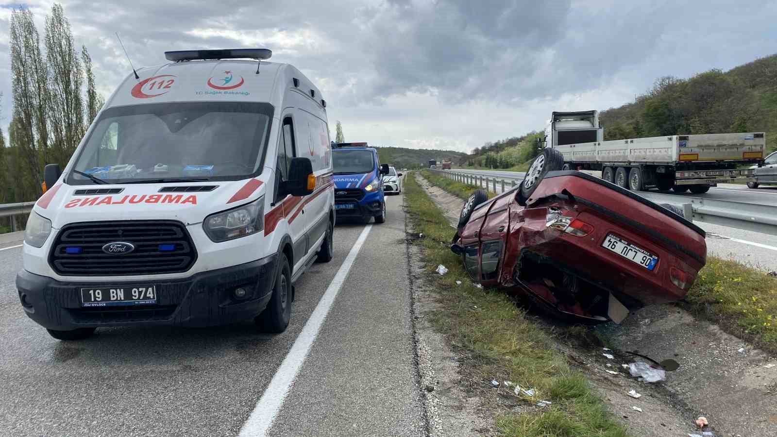 corumda otomobil takla atti 5 yarali 6 24Iy1yev