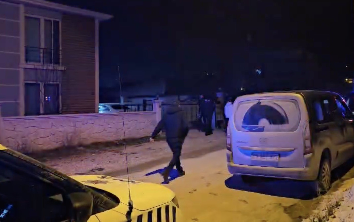 corumda silahli kavga 1 yarali 1 P6KjOnCr