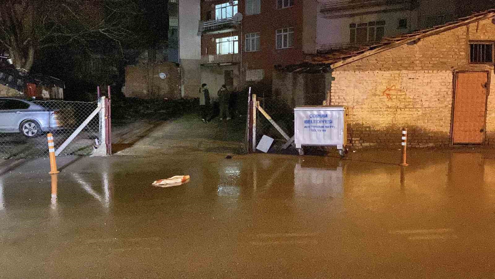 corumda silahli saldiri 2 genc yaralandi 1 kjc7aXRB