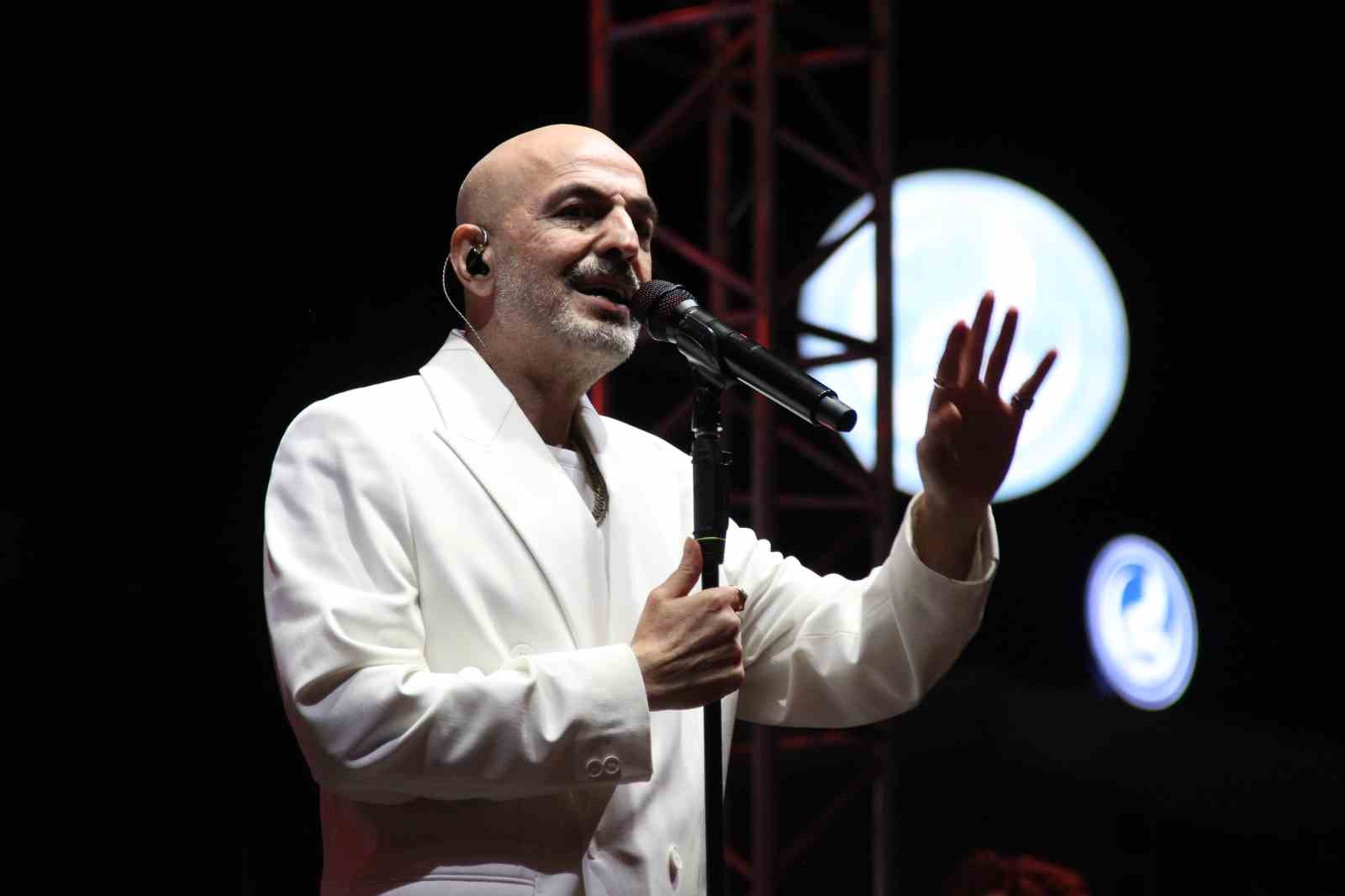 Çorum’da Soner Sarıkabadayı coşkusu 4 corumda soner sarikabadayi coskusu 0 sdCKtCpb