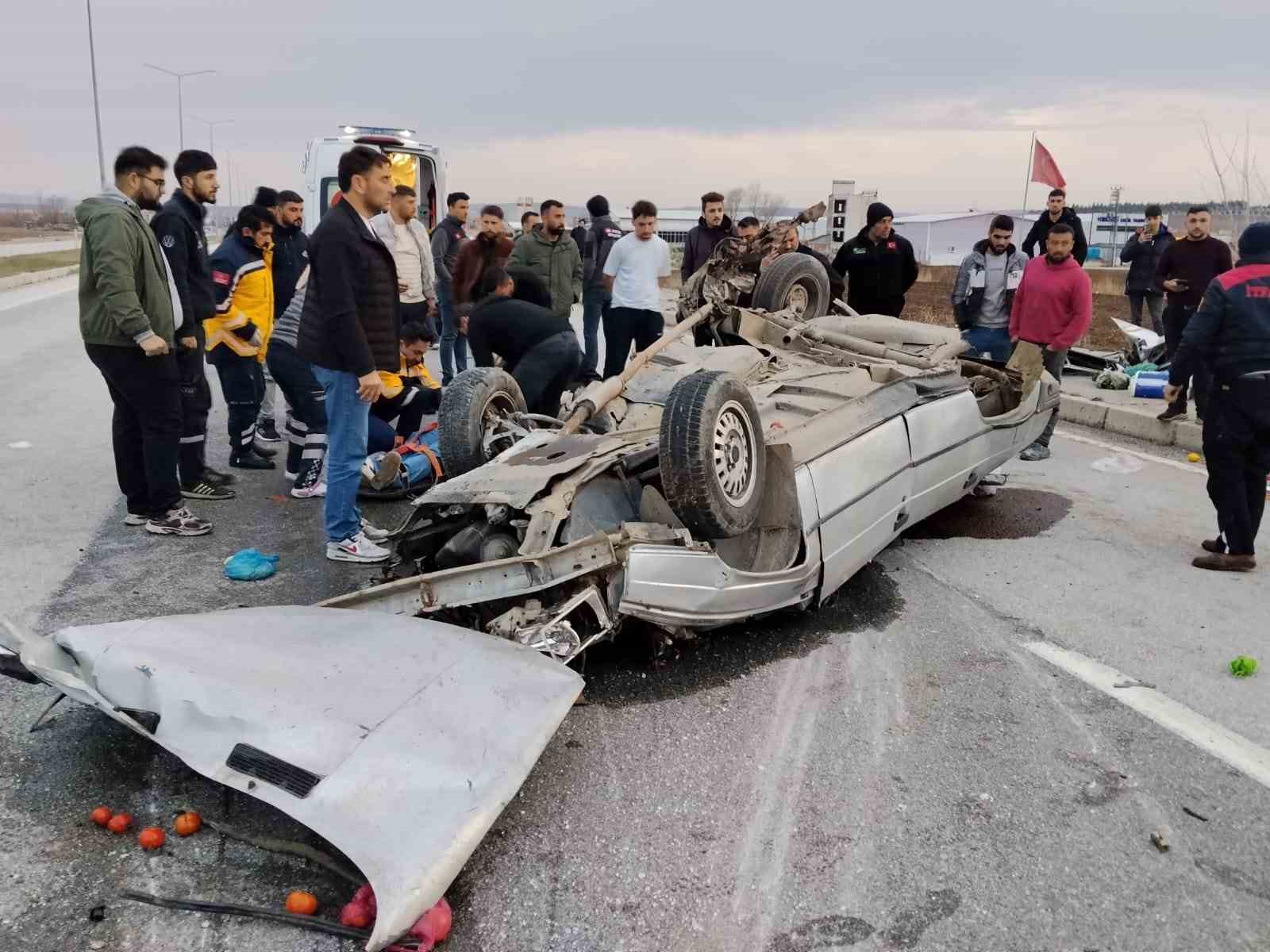 corumda takla atan otomobilin surucusu hayatini kaybetti 0 XcJkLkFV