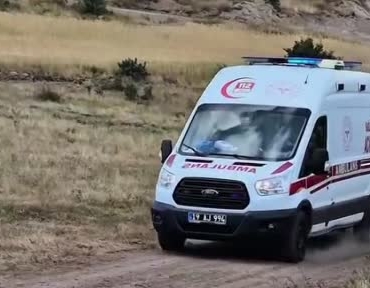 corumda-yamac-parasutu-faciasi-30-metreden-dusen-pilot-hayatini-kaybetti-aMBOzLYA.jpg