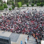 corumda-yuzlerce-vatandas-a-milli-futbol-takimini-birlikte-destekledi-HgWerBYM.jpg