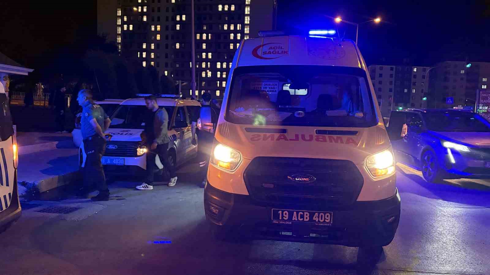 corumda zincirleme kaza 2si polis 4 yarali 4 7MJTuprd