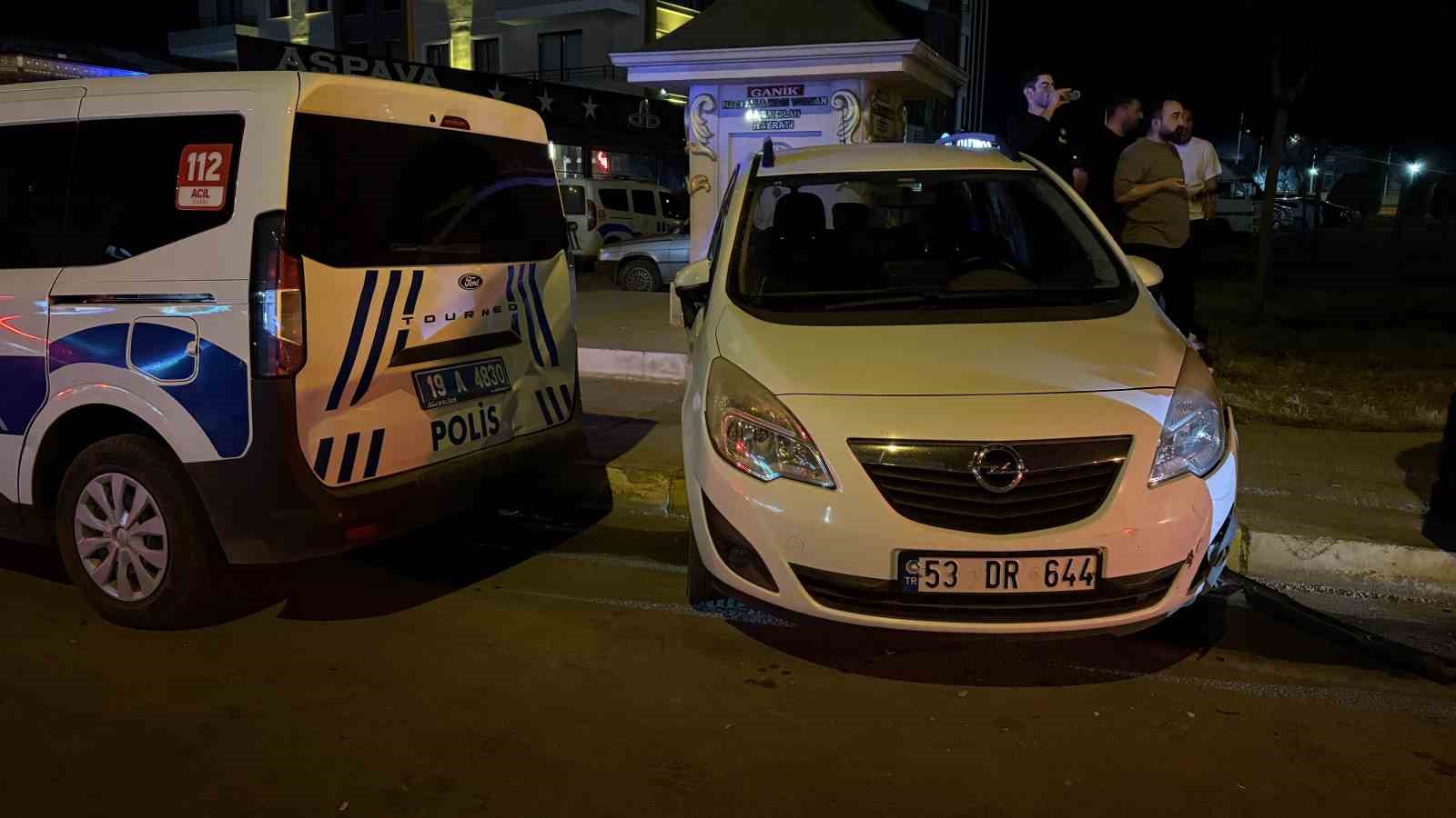 corumda zincirleme kaza 2si polis 4 yarali 7 TYlgyrS1