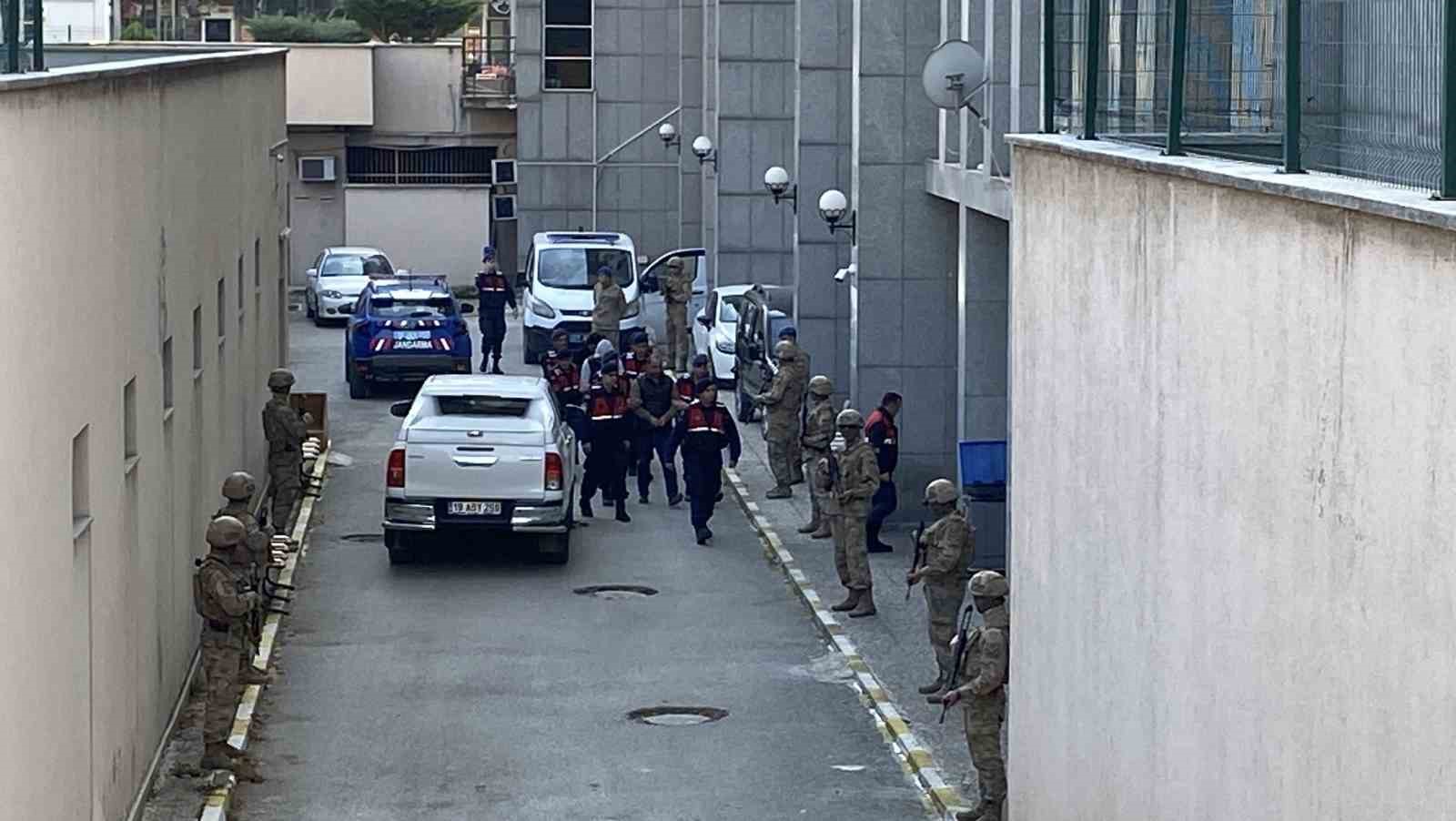 corumdaki uyusturucu operasyonunda 3 tutuklama 0 mCHTdrJ4