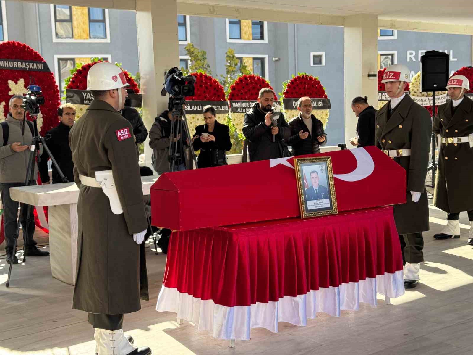 Çorumlu şehit son yolculuğuna uğurlandı 4 corumlu sehit son yolculuguna ugurlandi 0