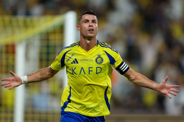 cristiano ronaldo ronaldo cr7 al nassr vs al raed saudi pro league liga pro arab saudi