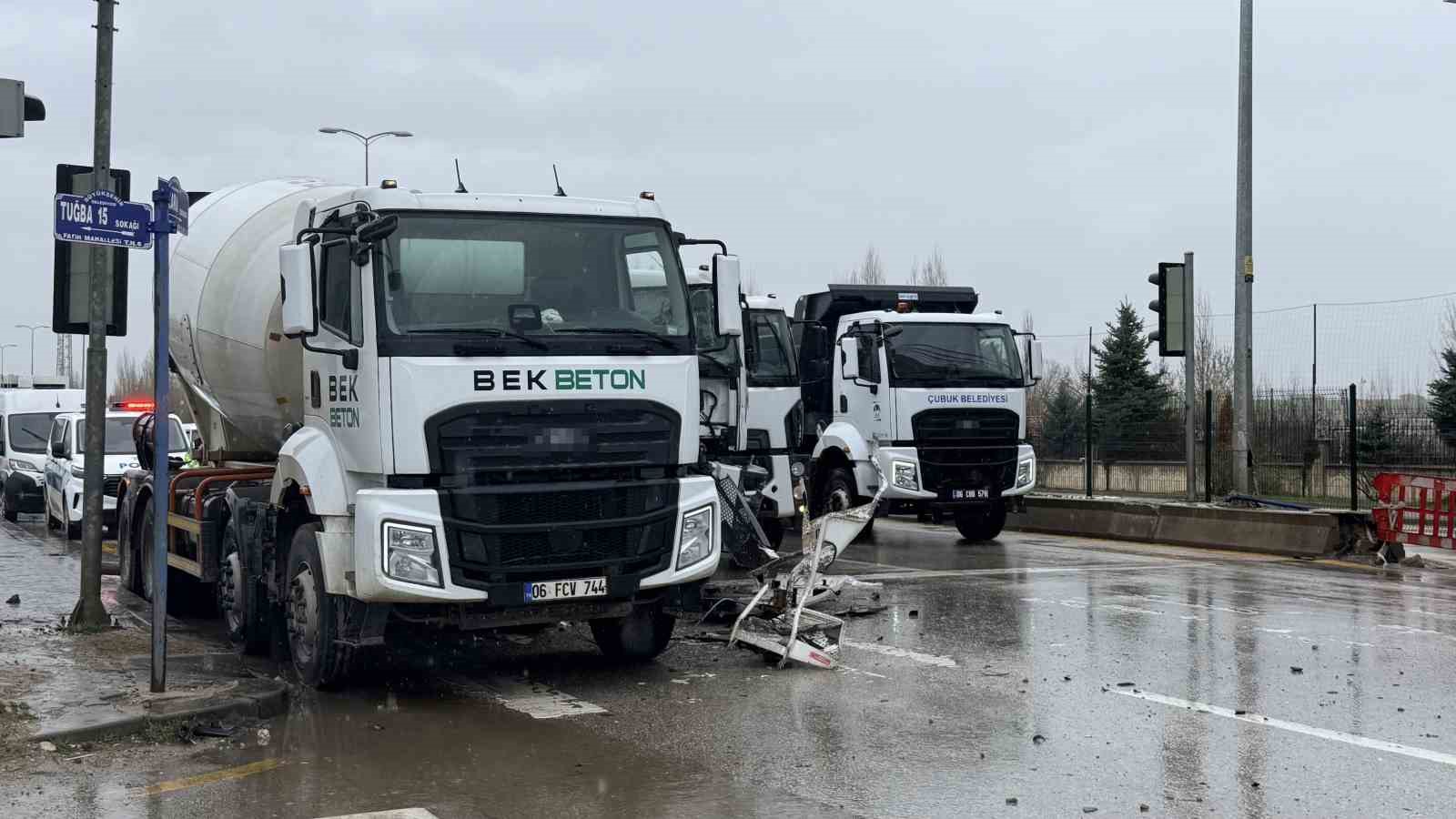 cubukta beton mikserleri carpisti 1 yarali 2 aXRzRF4i