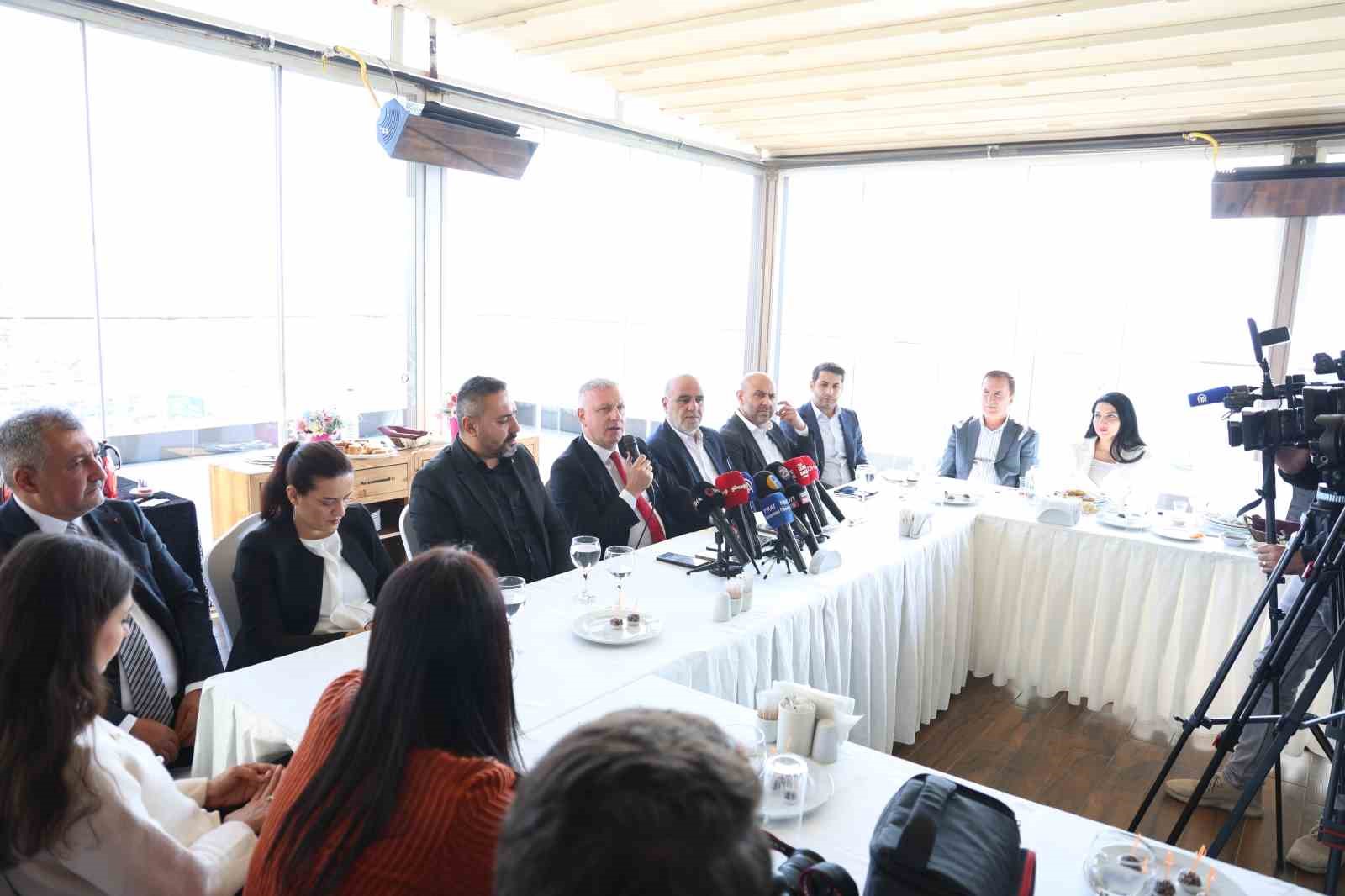 cumhurbaskani basdanismani saral kibrisin kaderi turkiyenin kaderidir 3