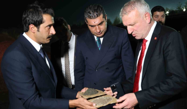 cumhurbaskani-basdanismani-saraldan-elazig-hipodromundaki-sifir-atik-projelerine-tam-not-E2DLq3W5.jpg