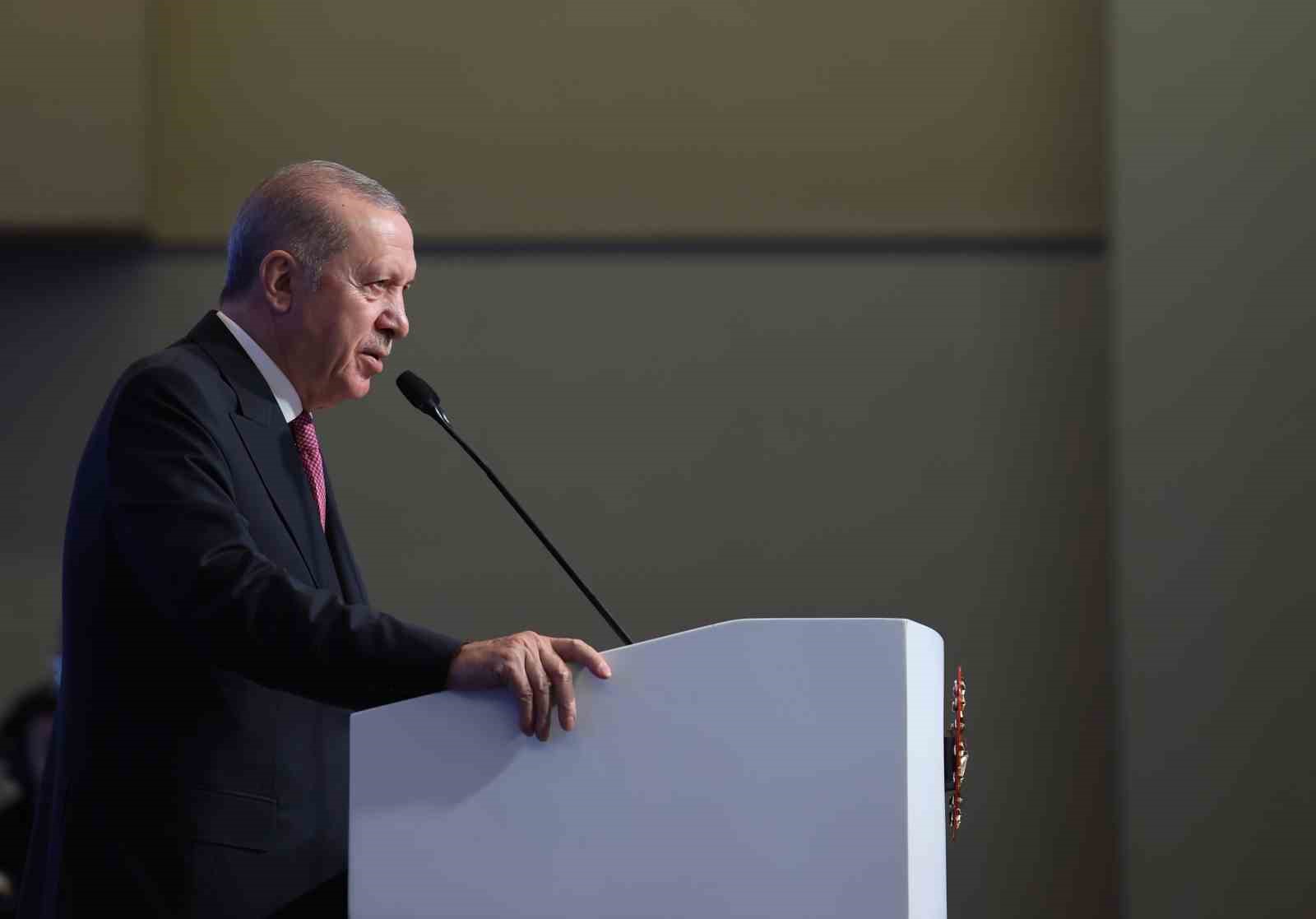 cumhurbaskani erdogan 2025 yilinda ihracat rekoru kirildi 1 JFEbLVBG