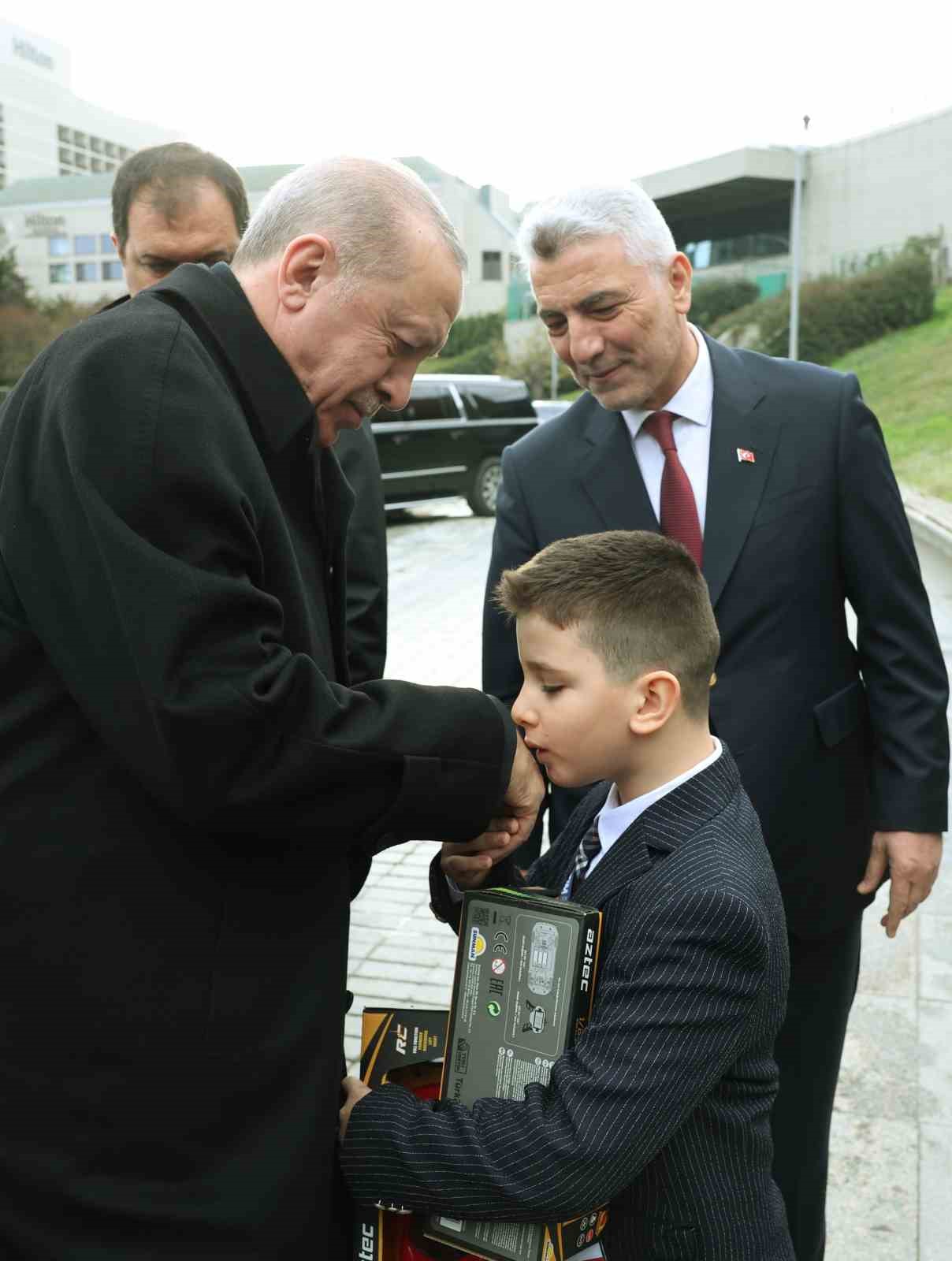 cumhurbaskani erdogan 2025 yilinda ihracat rekoru kirildi 23 2jNaw5Vv