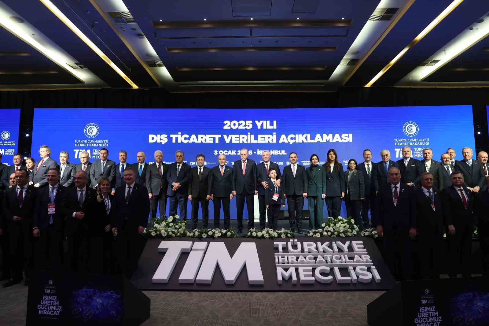 cumhurbaskani erdogan 2025 yilinda ihracat rekoru kirildi 8 tePsSwzM