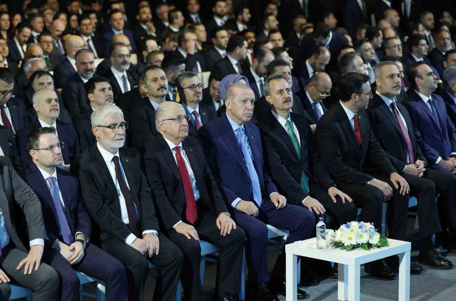 cumhurbaskani erdogan 2028de 11 milyar dolarlik ihracat hacmini yakalayacak insallah savunma ihracatinda dunyada ilk pNckQSzK