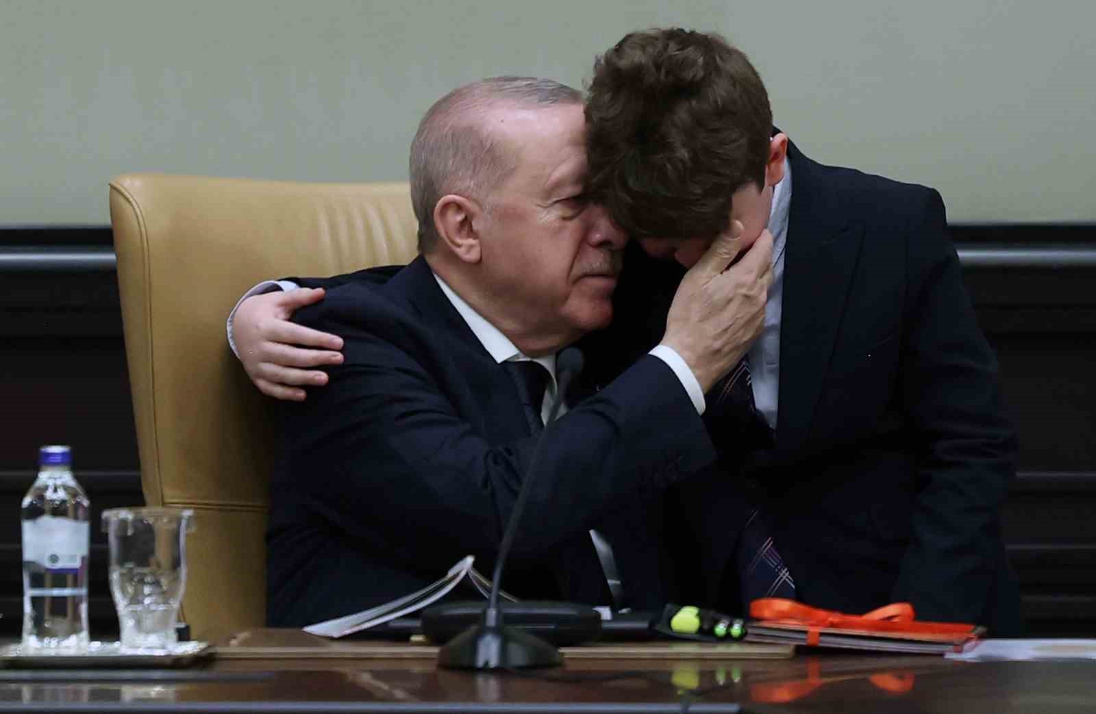 cumhurbaskani erdogan 23 nisanda koltugunu civan borana devretti 12 hHlnjg4j