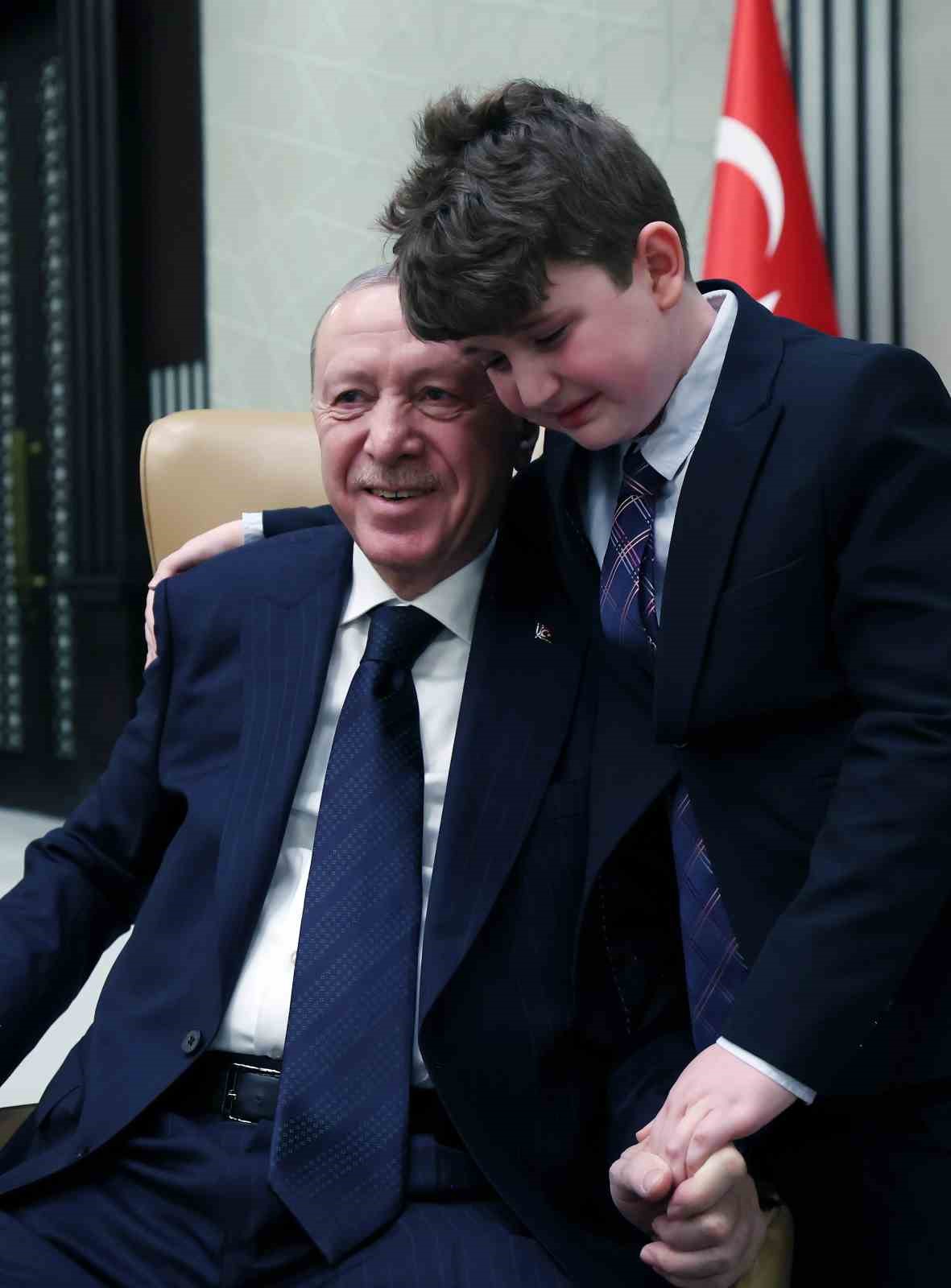 cumhurbaskani erdogan 23 nisanda koltugunu civan borana devretti 15 tOAPNmhw