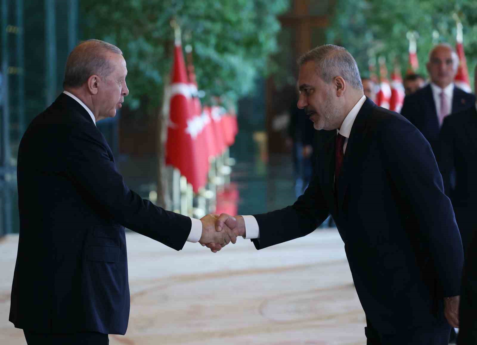 Cumhurbaşkanı Erdoğan, 29 Ekim Cumhuriyet Bayramı tebriklerini kabul etti 8 cumhurbaskani erdogan 29 ekim cumhuriyet bayrami tebriklerini kabul etti 4 ZWDfyUaH