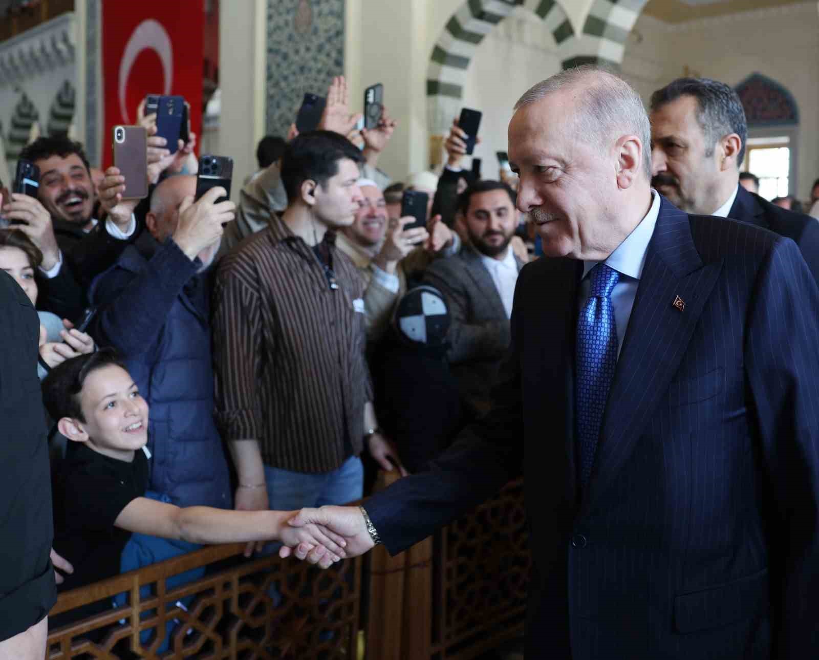 cumhurbaskani erdogan 333 hafizin icazet merasimine katildi 6 XE7utbUt