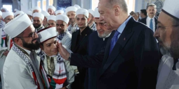 cumhurbaskani-erdogan-333-hafizin-icazet-merasimine-katildi-LxMEcv2e.jpg